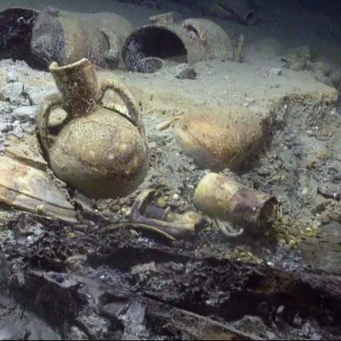 Temuan Bangkai Kapal Bajak Laut dari Abad ke-16 Ungkap Harta Karun dan Keganasan Kehidupan Perompak di Laut