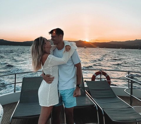 FOTO: Alvaro Morata dan Istri Putuskan Bercerai, Tiga Minggu Lalu Masih Mesra dan Romantis