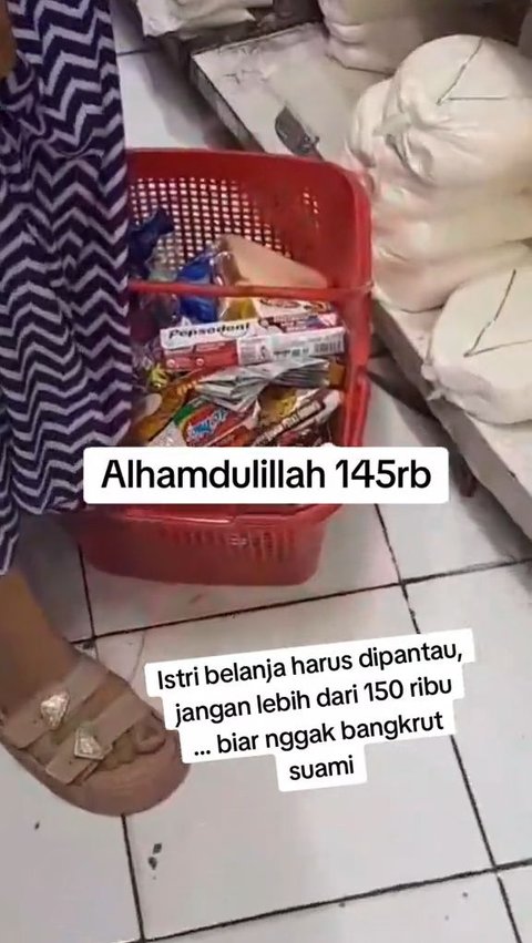 Too Stingy! To Save Money, Husband Monitors Wife While Grocery Shopping, Must Not Exceed Rp150 Thousand