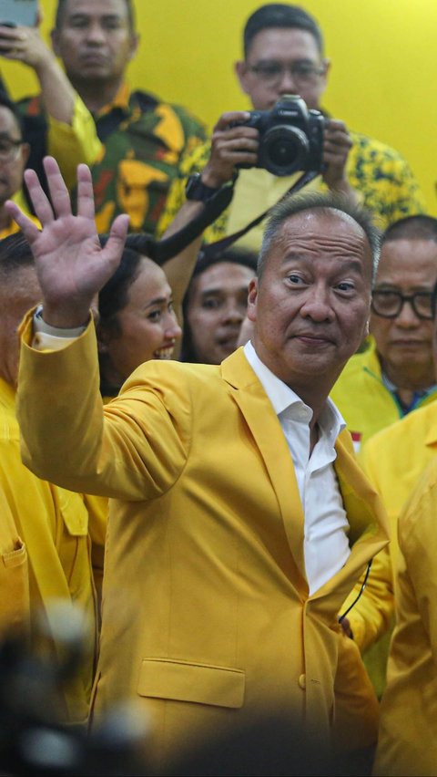 FOTO: Agus Gumiwang Resmi Terpilih Jadi Plt Ketum Partai Golkar untuk Gantikan Airlangga Hartarto