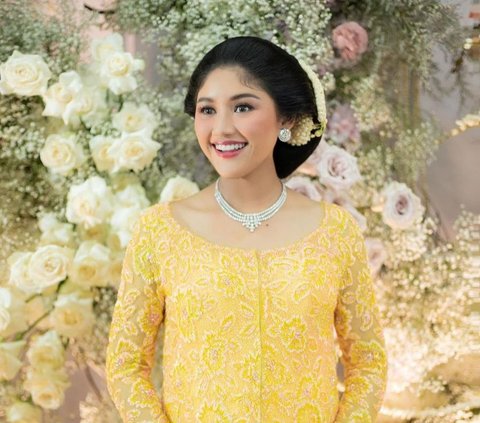 Cantiknya Erina Gudono di Acara Rangkaian Tingkeban, Pakai Kebaya Kuning Aura Bumil Makin Terpancar