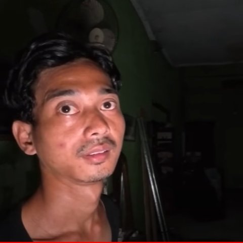 Pria Ini Tinggal Sebatang Kara di Rumah Terbengkalai, Orangtuanya Bukan Orang Sembarangan Keluarga Besar TNI AD.