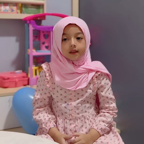 Potret Putri Sonny Septian & Fairuz Hafalkan Alquran Panen Pujian, Sosoknya Cantik Imut & Pintar