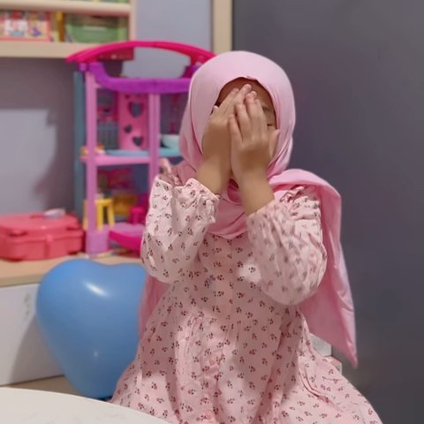 Potret Putri Sonny Septian & Fairuz Hafalkan Alquran Panen Pujian, Sosoknya Cantik Imut & Pintar