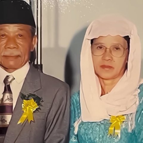 Ibu dan Ayah Ganjar Pranowo