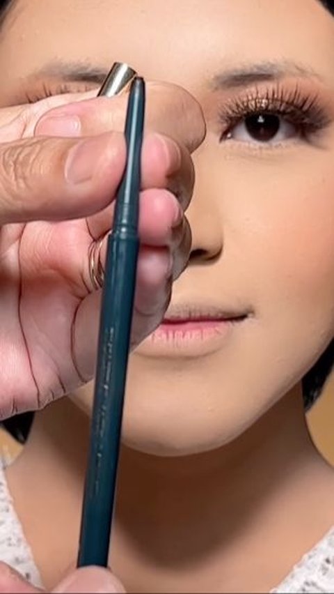 Easy Tricks to Prevent Watery Eyes When Wearing Eyeliner, Give It a Try!