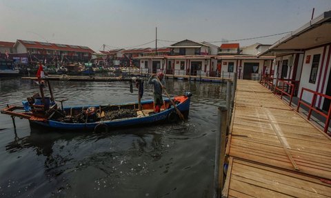 FOTO: Melihat Keunikan Rumah Apung yang Modern untuk Para Nelayan Muara Angke