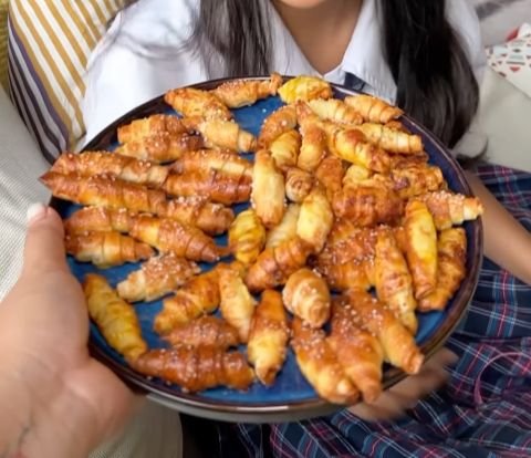 How to Make Practical Mini Croissants Only with Bread and 2 Additional Ingredients