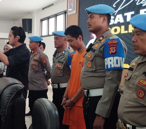 FOTO: Galak Saat KDRT Istri, Nyali Armor Toreador Menciut Ketika Berbaju Tahanan