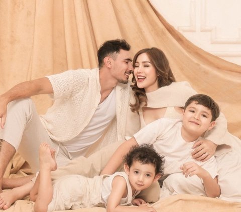 Maternity Shoot Jessica Iskandar di Kehamilan Ketiga, Cantik dan Anggun pamerkan Baby Bump