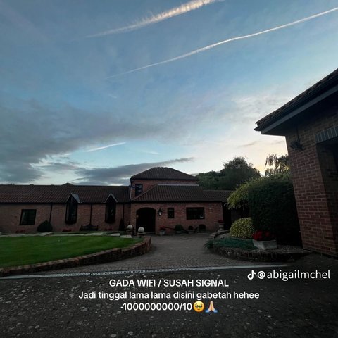 Punya helipad pribadi, rumah nenek Abigail Morris di Inggris ini curi perhatian.