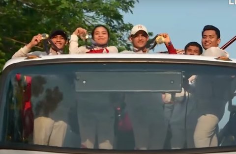 Penuh Keseruan, Intip Momen Arak-arakan Peraih Medali Olimpiade Paris 2024 Keliling Jakarta