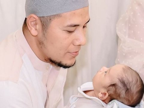 Potret Akikah Baby Agham Anak Via Vallen, Paras Cute Sang Anak Bikin Salfok