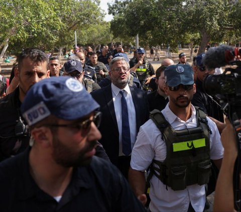 FOTO: Sosok Ben Gvir, Menteri Israel yang Picu Kemarahan Usai Ajak Ribuan Umat Yahudi Ibadah di Al Aqsa