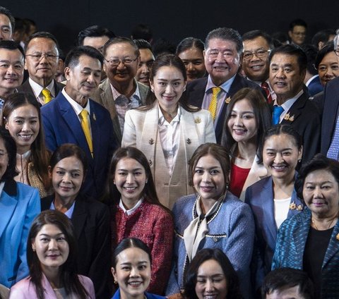 FOTO: Termuda dalam Sejarah, Ini Sosok Putri Cantik Miliarder Thaksin Shinawatra yang Terpilih Jadi PM Thailand