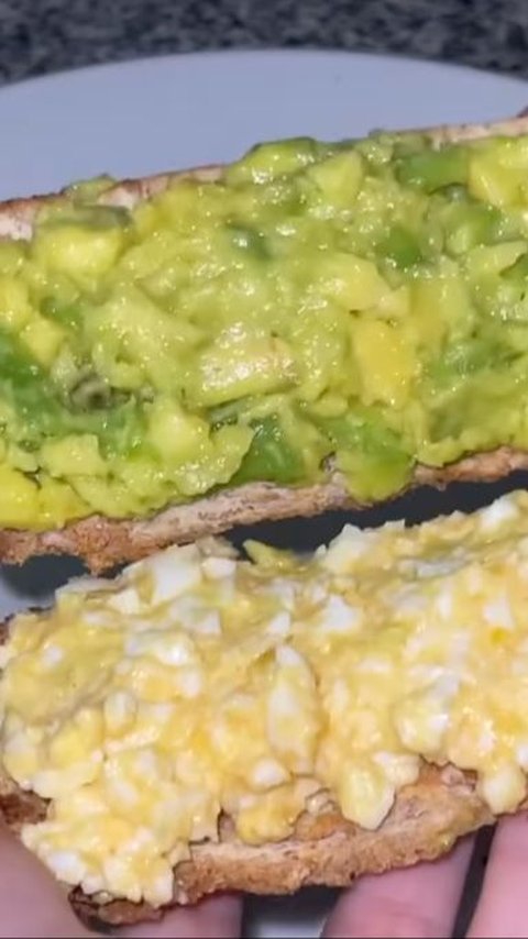 Practical and Healthy Breakfast, Simple Avocado Egg Salad Toast Recipe