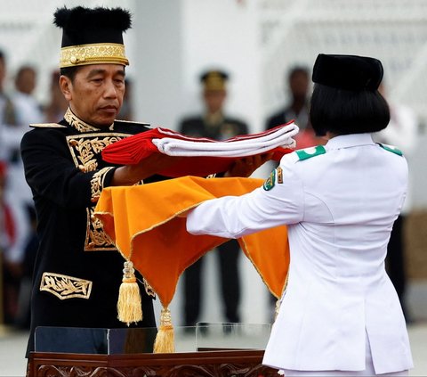 FOTO: Suasana Upacara HUT Kemerdekaan RI Pertama Kali di IKN, Penuh Khidmat dan Diwarnai Dentuman Meriam