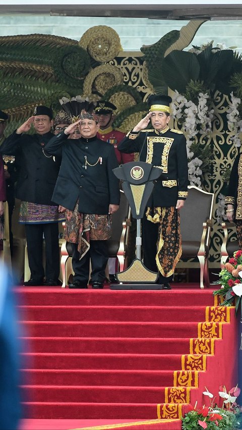 FOTO: Potret Jokowi dan Prabowo Duduk Berdampingan Saat Upacara HUT Kemerdekaan RI di IKN