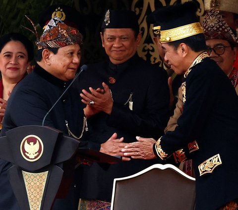 FOTO: Potret Jokowi dan Prabowo Duduk Berdampingan Saat Upacara HUT Kemerdekaan RI di IKN