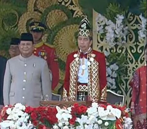 Change Costume, Jokowi Wears Banjar Traditional Clothes at the 79th RI Independence Day Flag Lowering Ceremony