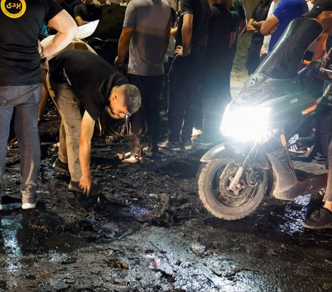 FOTO: Serangan Udara Israel Sasar Mobil Melintas di Jalan Raya Jenin Tepi Barat, Bunuh Dua Anggota Senior Hamas