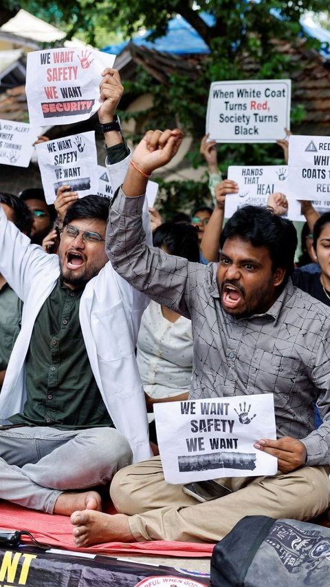 FOTO: Kacau Balau Layanan Rumah Sakit di India, Jutaan Tenaga Kesehatan Mogok Kerja Massal Usai Kasus Pemerkosaan Dokter Magang di Kolkata