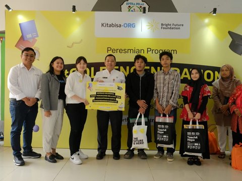 Collaboration of the Golden Future Foundation and Kitabisa to Help the Future of Education for 20 Street Children in Jakarta