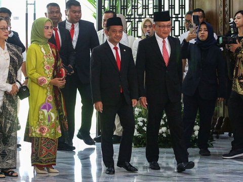 FOTO: Momen Sertijab Bahlil Lahadalia Resmi Jadi Menteri ESDM Gantikan Arifin Tasrif