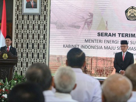 FOTO: Momen Sertijab Bahlil Lahadalia Resmi Jadi Menteri ESDM Gantikan Arifin Tasrif