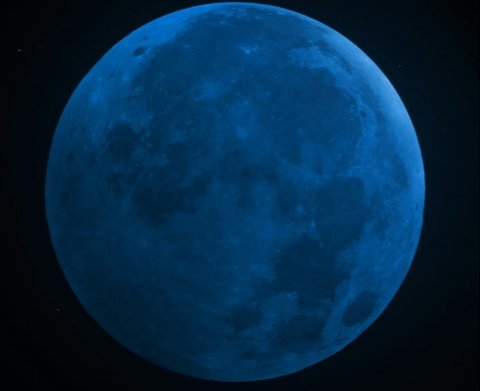 Jangan Sampai Terlewat! Super Blue Moon yang Langka Akan Mencapai Puncaknya Dini Hari Nanti