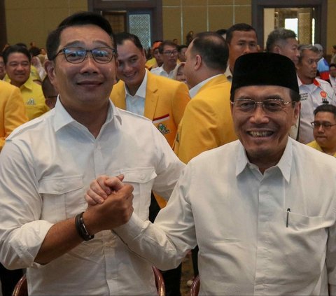 FOTO: Penampakan Kedekatan Gibran Duduk Bareng dengan Ridwan Kamil dan Suswono saat Deklarasi Pasangan Pilgub DKI Jakarta