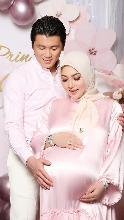 Congratulations! Syahrini Gave Birth to Her First Child on Her Birthday