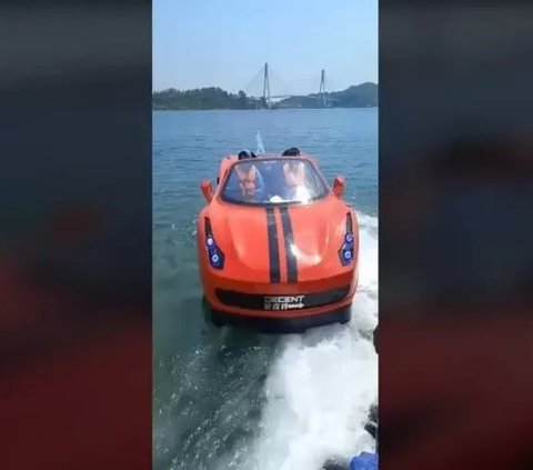 Heboh! Ferrari Ditemukan Nyasar di Laut, Ternyata Wahana Wisata