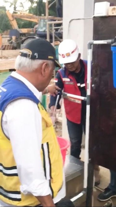 Jokowi Showcases Tap Water in IKN Safe to Drink, Minister PUPR Basuki Proves It Directly