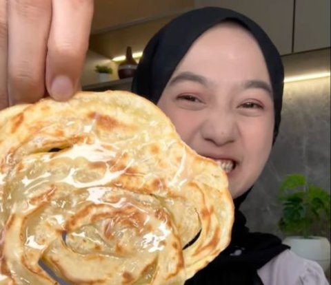 No Need to Use an Oven, Here's How to Make Roti Canai