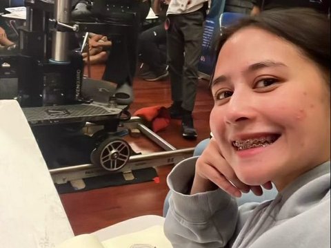 10 Latest Photos of Prilly Latuconsina, Now Wearing Braces