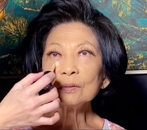 Don't Want 'Makeup Facelift' Anymore, MUA Proves That Makeup Results Remain Beautiful on Older Clients