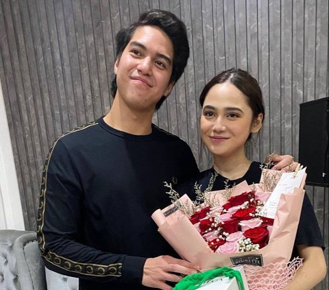 Blessing the Relationship of El and Syifa, Ahmad Dhani Asks His Son to Marry Soon