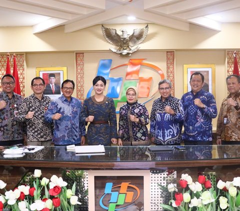 OJK-BPS Gelar Survei Literasi dan Inklusi Keuangan Indonesia 2024, Pegawai Tertinggi