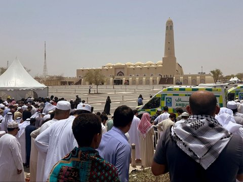 FOTO: Umat Muslim Qatar Salat Jenazah Pemimpin Hamas Ismail Haniyeh di Masjid Imam Muhammad bin Abdul Wahhab