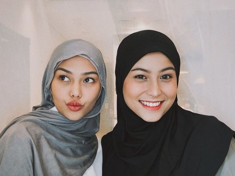 Tampil Berhijab, ini Deretan Foto-foto Awkarin saat di Dubai yang Mencuri Perhatian