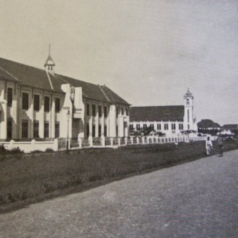 SMAK St. Louis 1 Surabaya