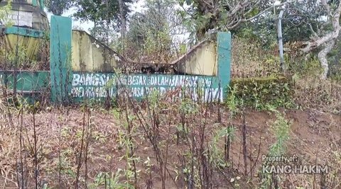Tidak Terawat, Begini Potret Makam Para Pejuang Indonesia Terbengkalai