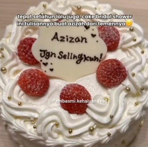 Kue saat Bridal Shower Azizah Salsha Tahun Lalu kembali Viral, Tulisannya 'Azizah Jangan Selingkuh'