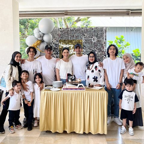 Kejutan Tyas Mirasih di Momen Ulang Tahun Sang Suami
