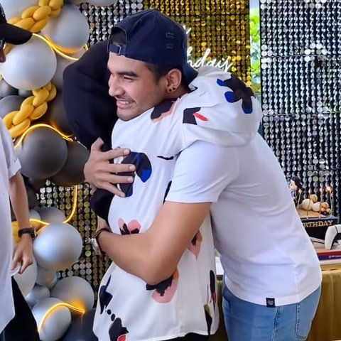 Kejutan Tyas Mirasih di Momen Ulang Tahun Sang Suami