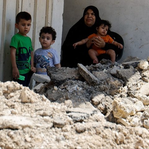 Tujuh warga Palestina, termasuk dua komandan militan dan seorang wanita, tewas pada Selasa (23/7/2024) dalam serangan Israel yang menargetkan orang-orang bersenjata di Tepi Barat yang diduduki.