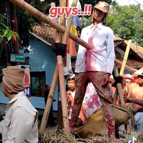 Viral Wanita Ungkap Rahasia Dibalik Orang &lsquo;Ditusuk&rsquo; Bambu Runcing saat Karnaval, Begini Caranya