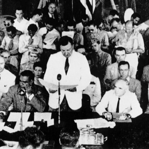 konferensi meja bundar