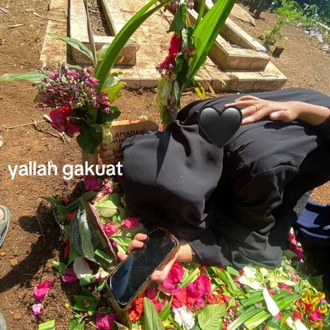 Dapat Kabar Meninggal Sehari Setelah Beri Surprise Ultah, Kisah Wanita Ditinggal Kekasihnya Ini Bikin Haru